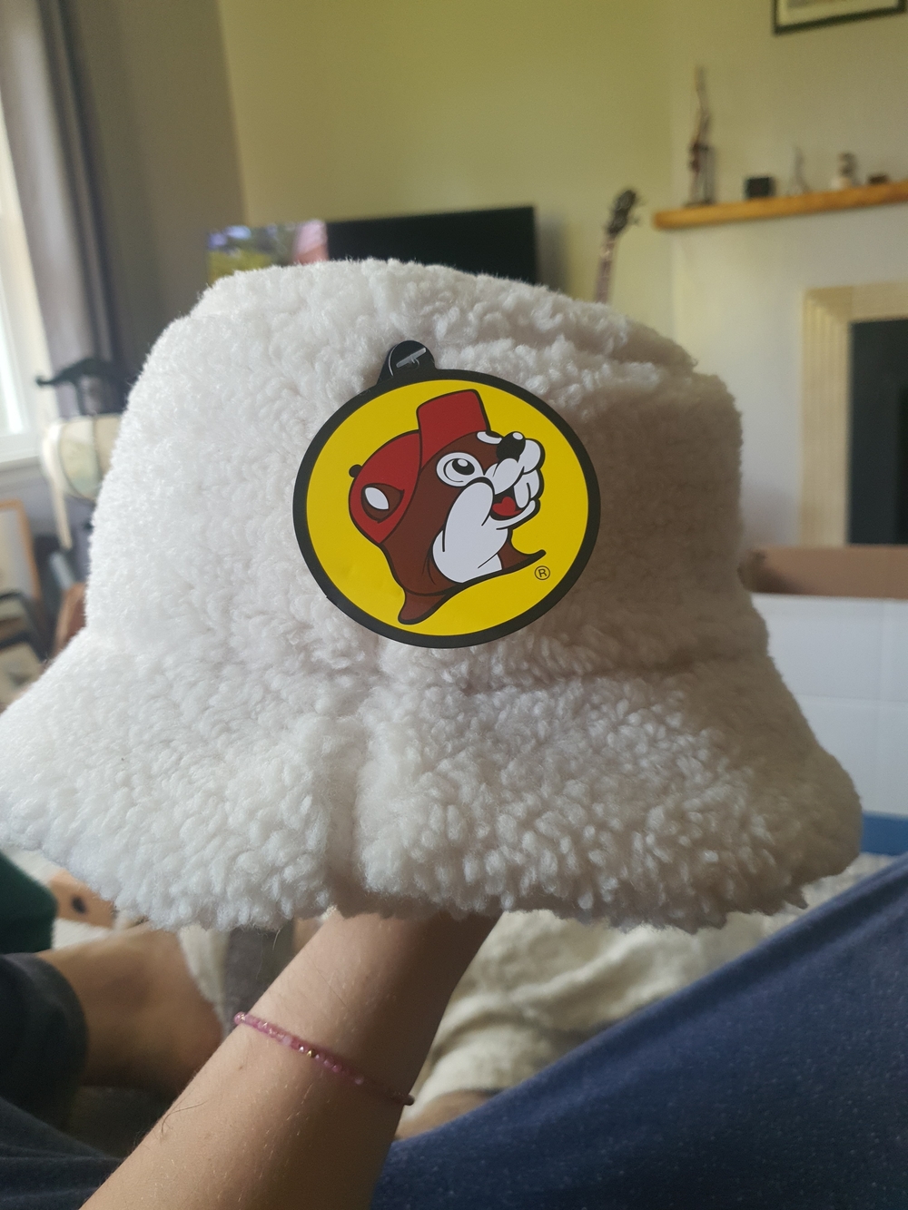 NEW Buc-ee's Fuzzy Sherpa Bucket Hat in Cream
